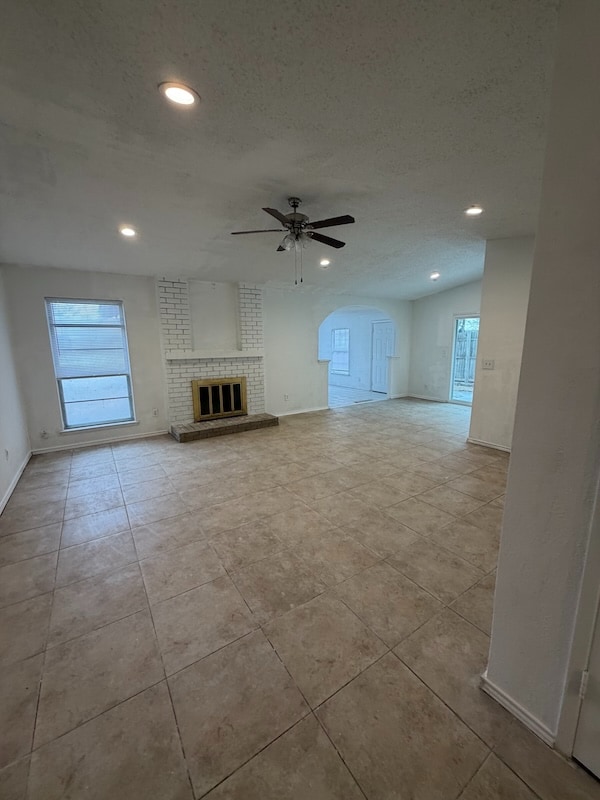 Photo - 2910 Golden Meadow Dr House