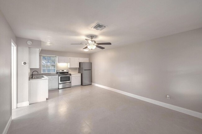 Building Photo - 3147 Naylor Terrace