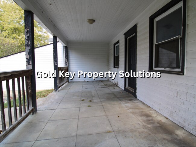 Foto del edificio - 2 Bedroom/1 Bath Home with Covered Front Porch and Garage (SECTION 8 APPROVED)