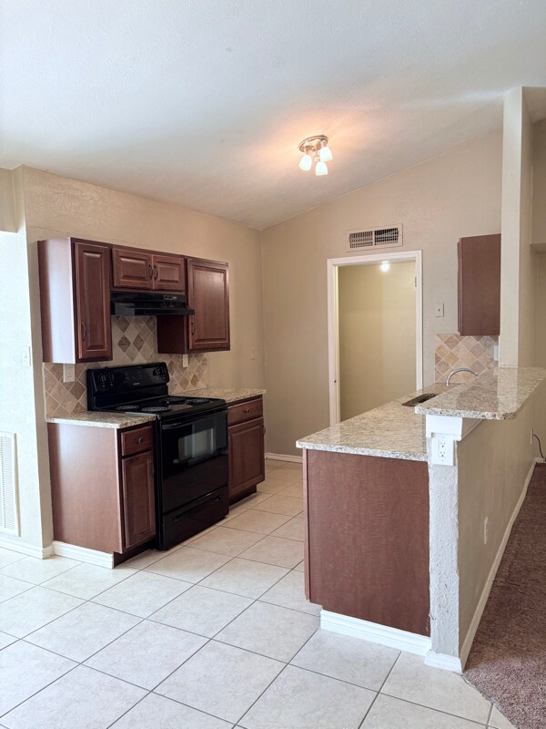 Foto del edificio - 4616 Chapman St