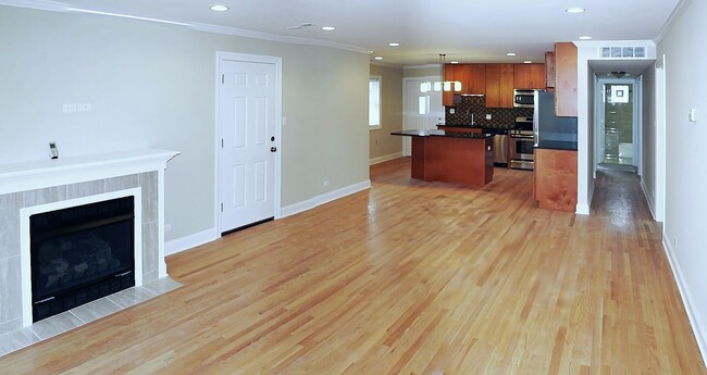 Foto del edificio - 6821 N Wolcott Ave