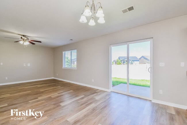 Foto del edificio - 7554 Stetson Highlands Dr