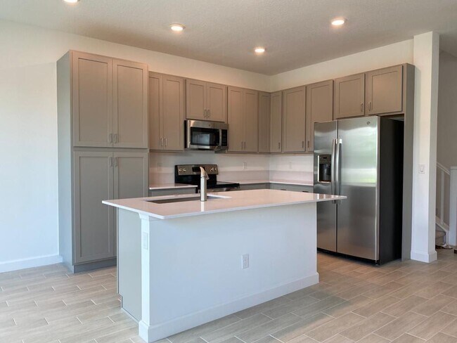 Building Photo - 4946 Navali Dr