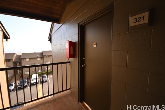 Building Photo - 92-1124-1124 Panana St
