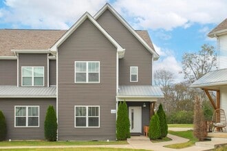 Building Photo - 3637 Hydes Ferry Rd