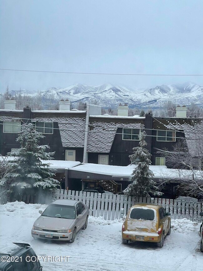 Foto del edificio - 3570 W Dimond Blvd