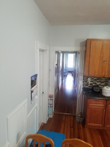 Building Photo - 394 Ashmont St