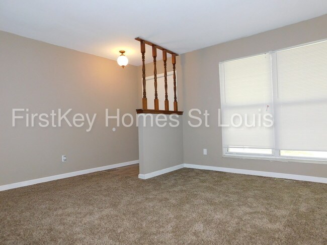 Building Photo - 1912 Lakemont Ln