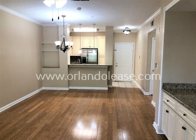 Foto del edificio - Beautiful 3 bd / 2 ba Condo in Metrowest!!
