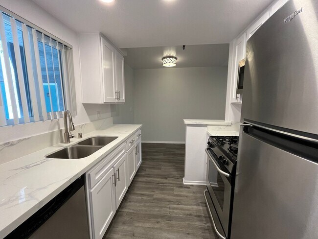 Foto del interior - 110 South Sweetzer Ave