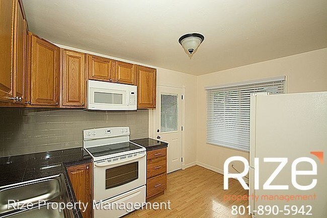 Foto del edificio - 4 br, 2 bath House - 1447 Utahna Dr