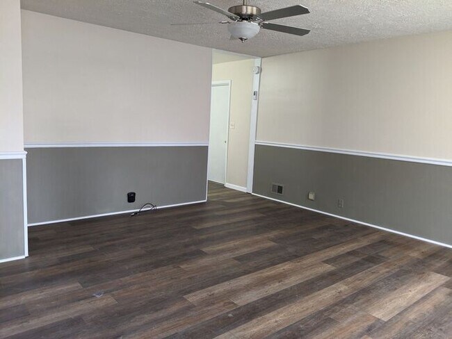 Foto del edificio - Charming 3-Bedroom Home on the Eastside – ...