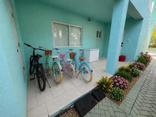 Foto del edificio - 124 Indies Dr N