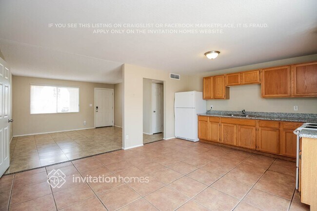 Foto del edificio - 6808 W Windsor Ave
