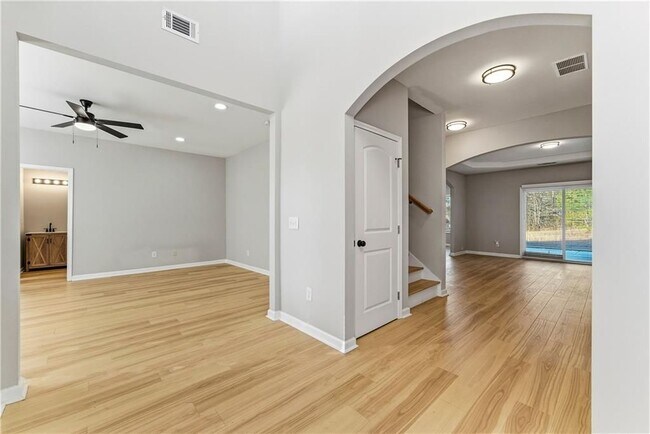 Foto del edificio - 77 Mary Hill Ln