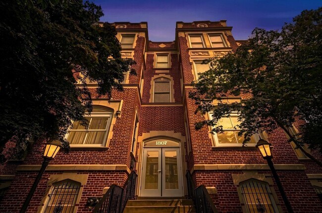 Foto del edificio - 1807 California St NW