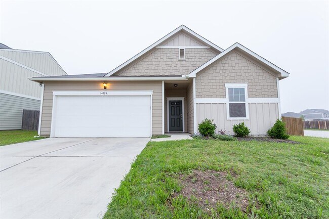 Foto del edificio - 14024 Sherri Berry Wy