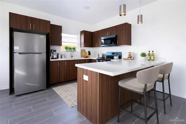 Foto del edificio - 604 N Onyx Ave