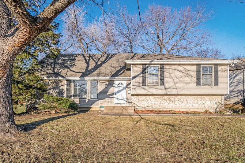 5428 W 102nd St, Overland Park, KS 66207 House Rental in Overland