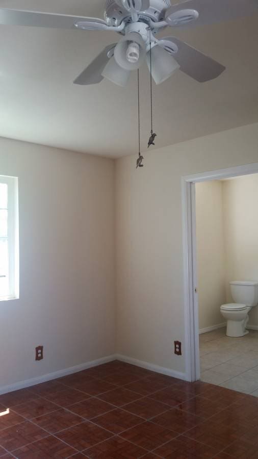 Building Photo - 206 W Cedar Ave