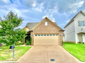 Building Photo - 7599 Glen Creek Ln