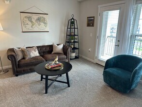 Building Photo - 5848 Addle St