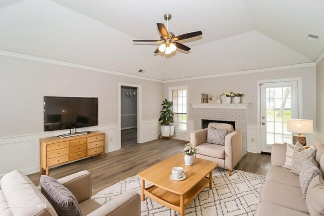 Foto del edificio - 5996 Lawnhill Dr