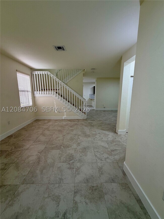 Building Photo - 6561 N Anise Ct