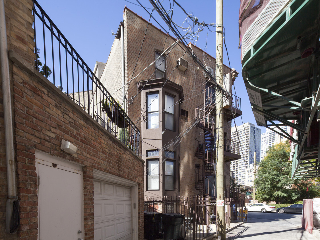 Building Photo - 213 W Wisconsin St
