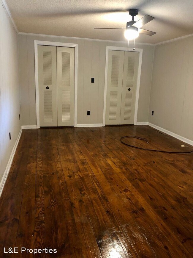 Building Photo - 3 br, 2 bath House - 579 Old Speedway Driv...