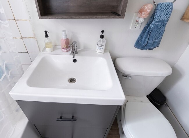 Building Photo - 1539 S 11th St