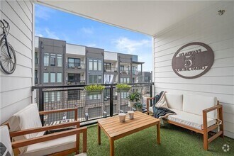 Building Photo - 383 Pratt Dr SE