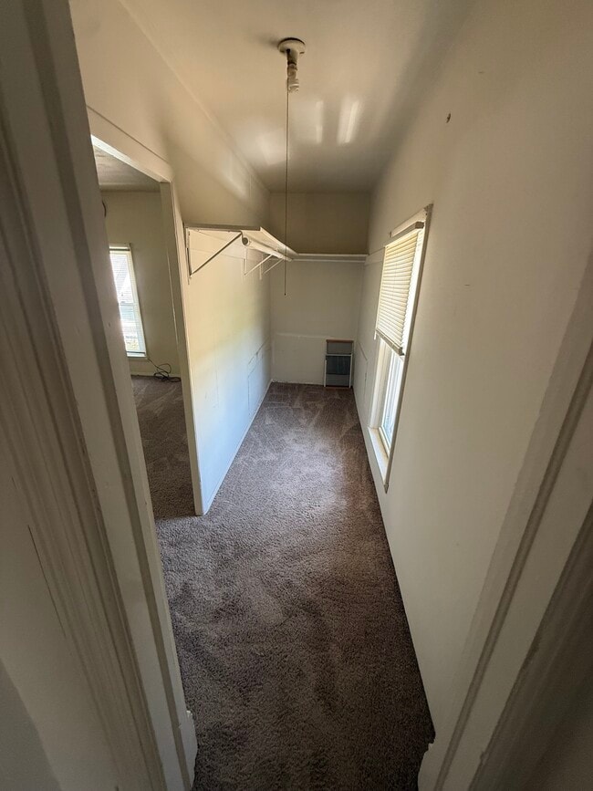 Building Photo - 533 W Cherry St, Lancaster, WI 53813