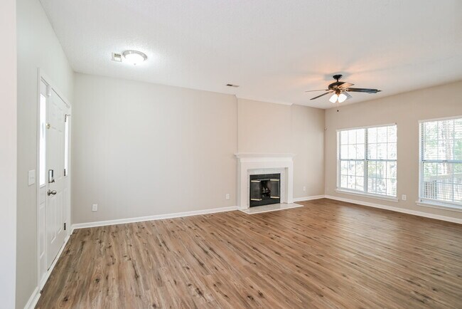 Foto del edificio - 8914 Clifton Meadow Dr