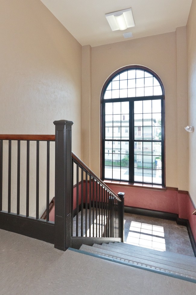  - The Saunders School