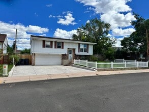 Building Photo - 243 S Snyder Ave