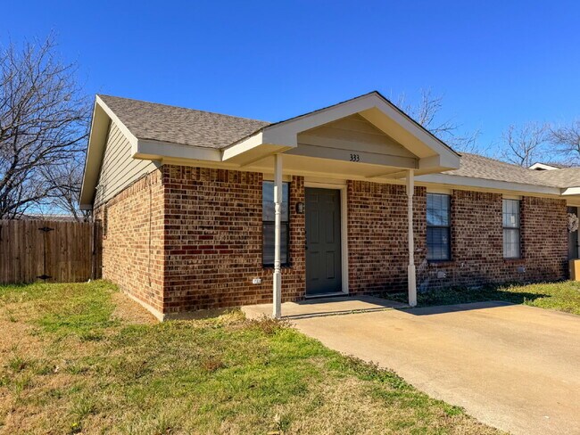 Foto del edificio - Charming 2 Bed, 1.5 Bath home in Keller