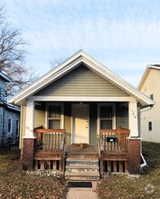 Building Photo - 126 Niagara St