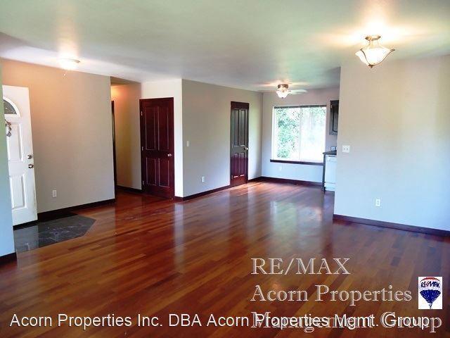 Building Photo - 3 br, 1.5 bath House - 661 Littlerock Court