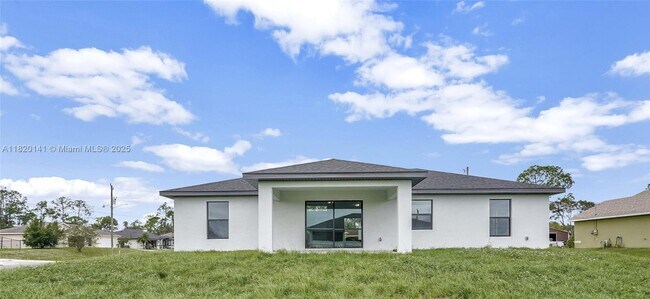 Building Photo - 1002 Atherton Ave