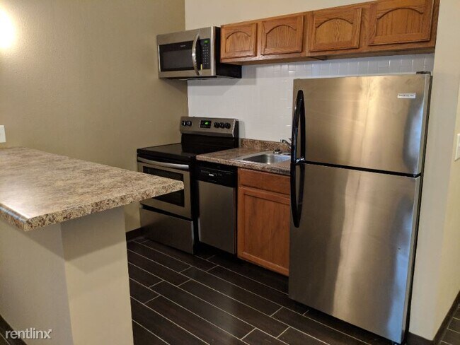 Foto del edificio - 1 br, 1 bath Condo - 3304 West Andrew John...