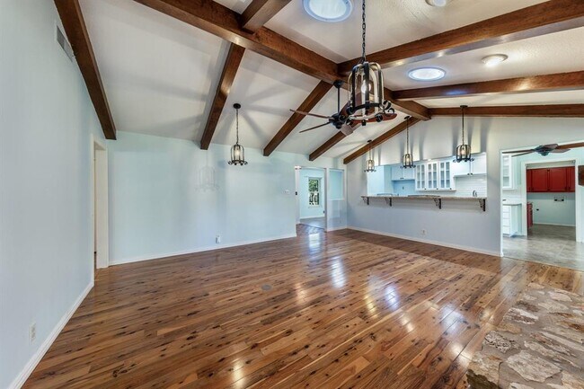 Building Photo - 3703 Powder Horn Dr