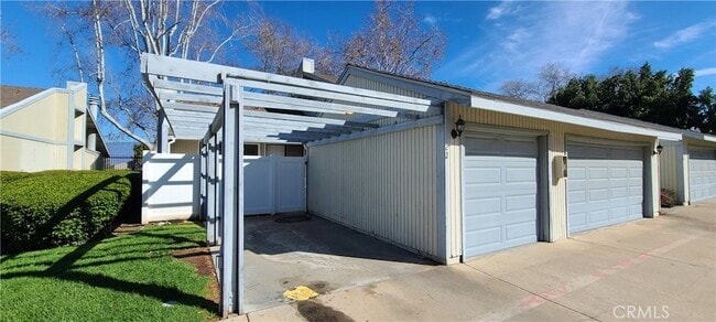 Photo - 1965 E Coulston St Apartment