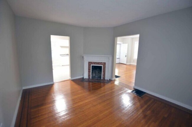 Building Photo - 2184 Bellfield Ave