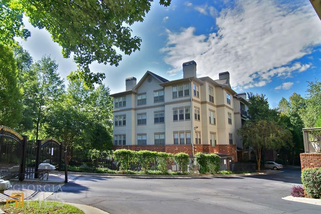 Foto principal - 5559 Glenridge Dr