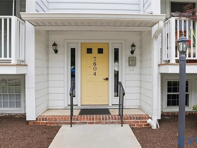 Building Photo - 7604 Roscommon Ct