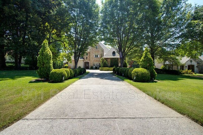 Foto del edificio - 3549 Lily Ln