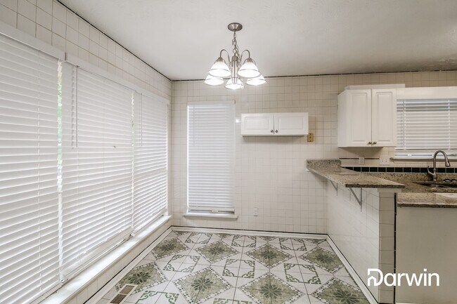 Foto del edificio - 4639 Rippling Brook Ct