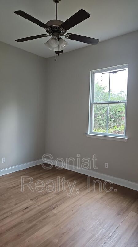 Building Photo - 1442 Tennessee St