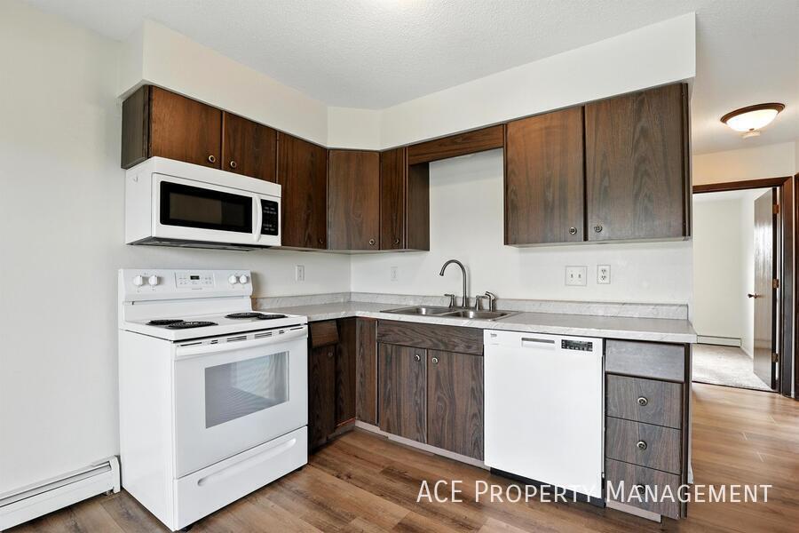 Foto principal - 729 Dakota Dr